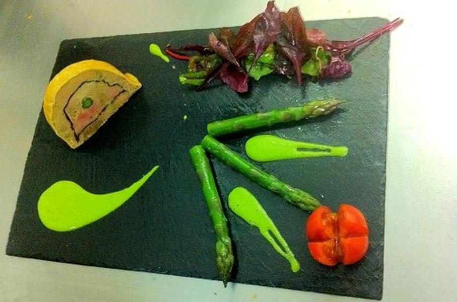 Hotel Restaurant Le Pain De Sucre Monistrol-dʼAllier Eksteriør billede