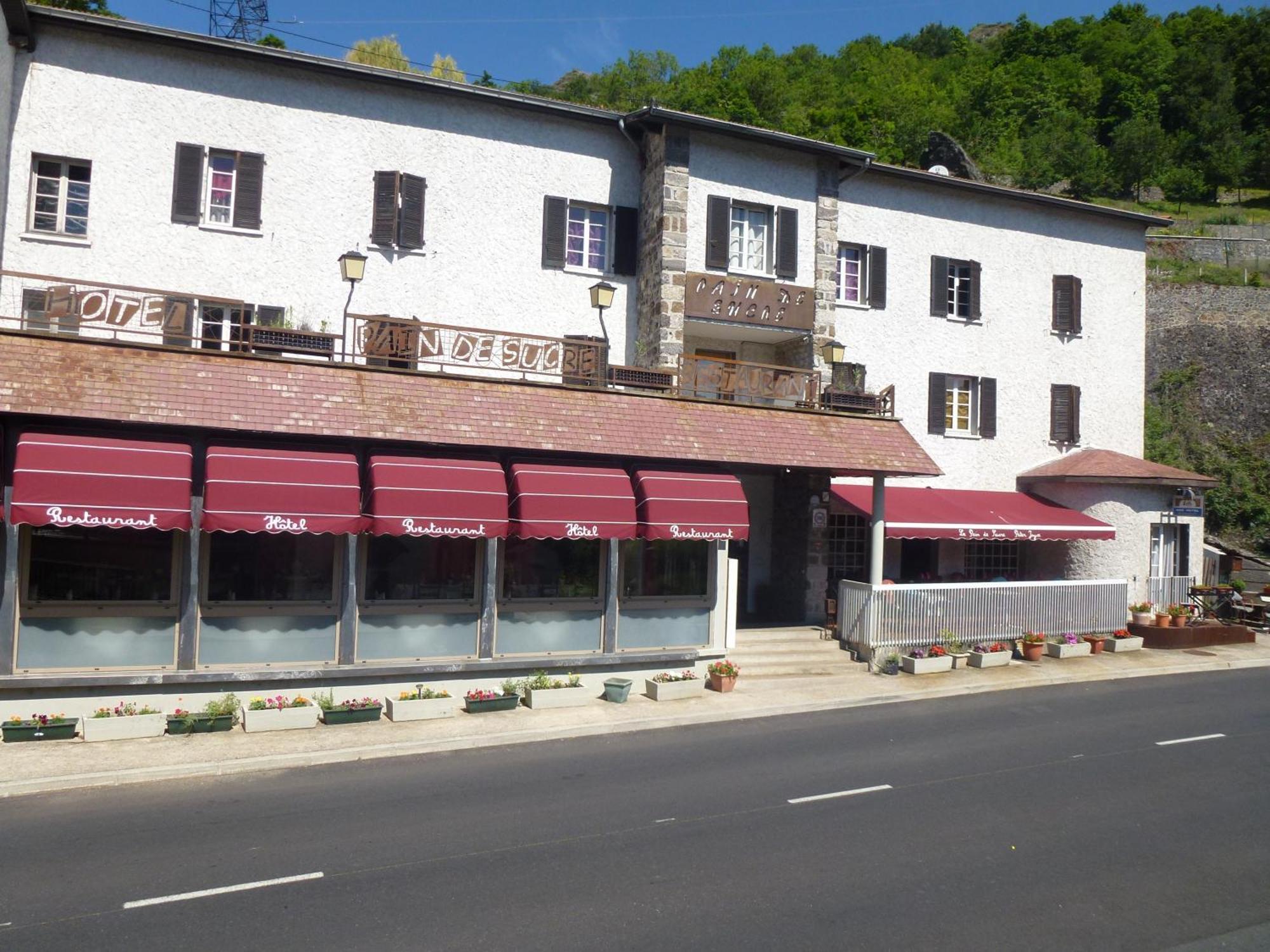 Hotel Restaurant Le Pain De Sucre Monistrol-dʼAllier Eksteriør billede